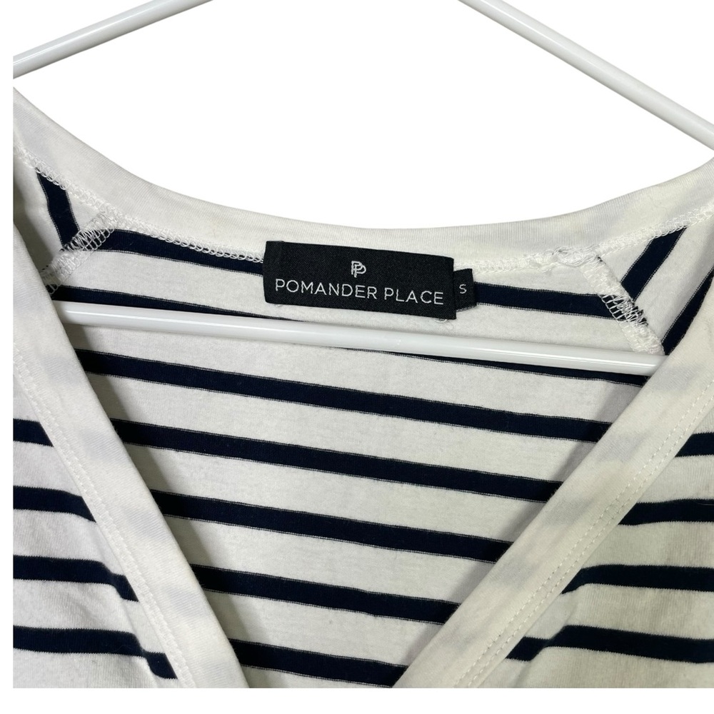 Tuckernuck Pomander Place women top Blouse 3/4 Sleeve striped size S henley - Picture 6 of 10